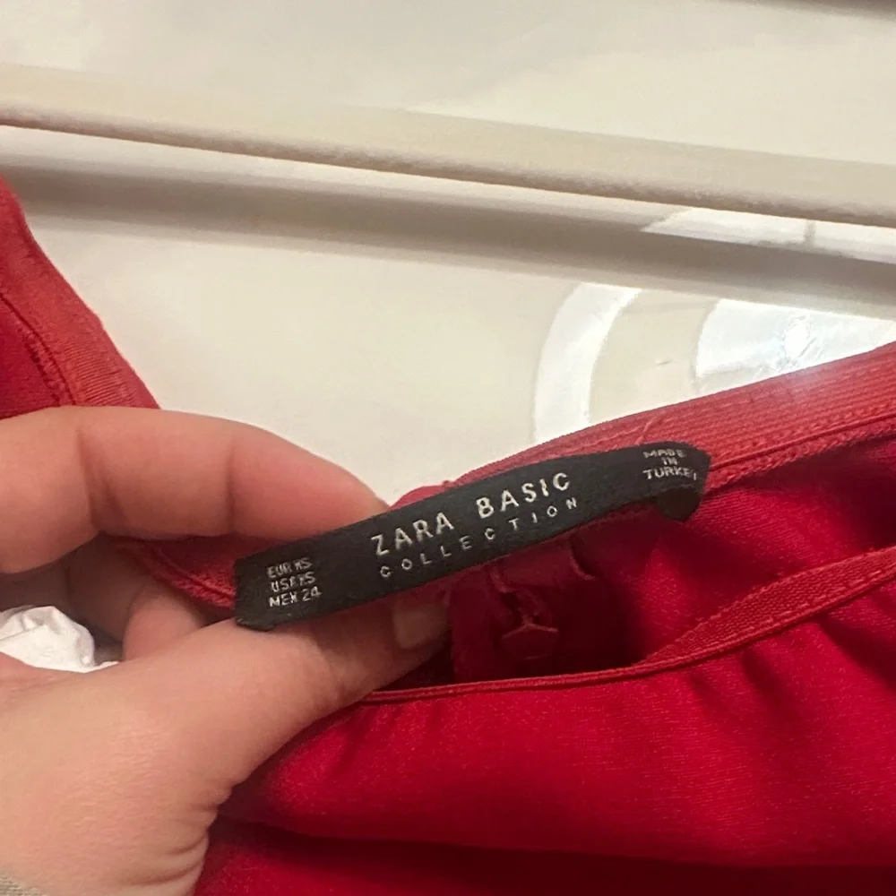 Zara Elegant Red Off-Shoulder Dress - Picture 2 of 8